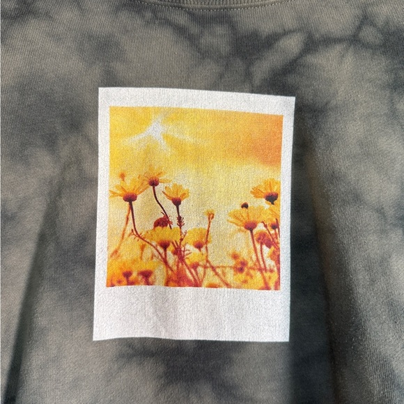 Polaroid Gray Tie-Dye Sweatshirt with Floral Print - Picture 2 of 8